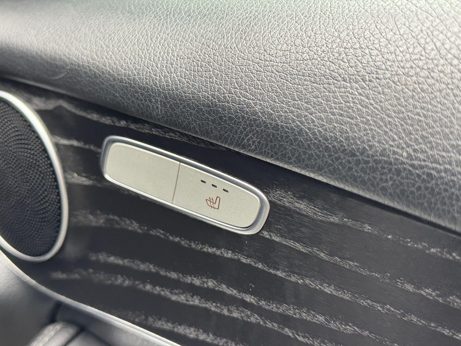 Used Mercedes-Benz GLC 2016 for sale - 76589102: Photo 34