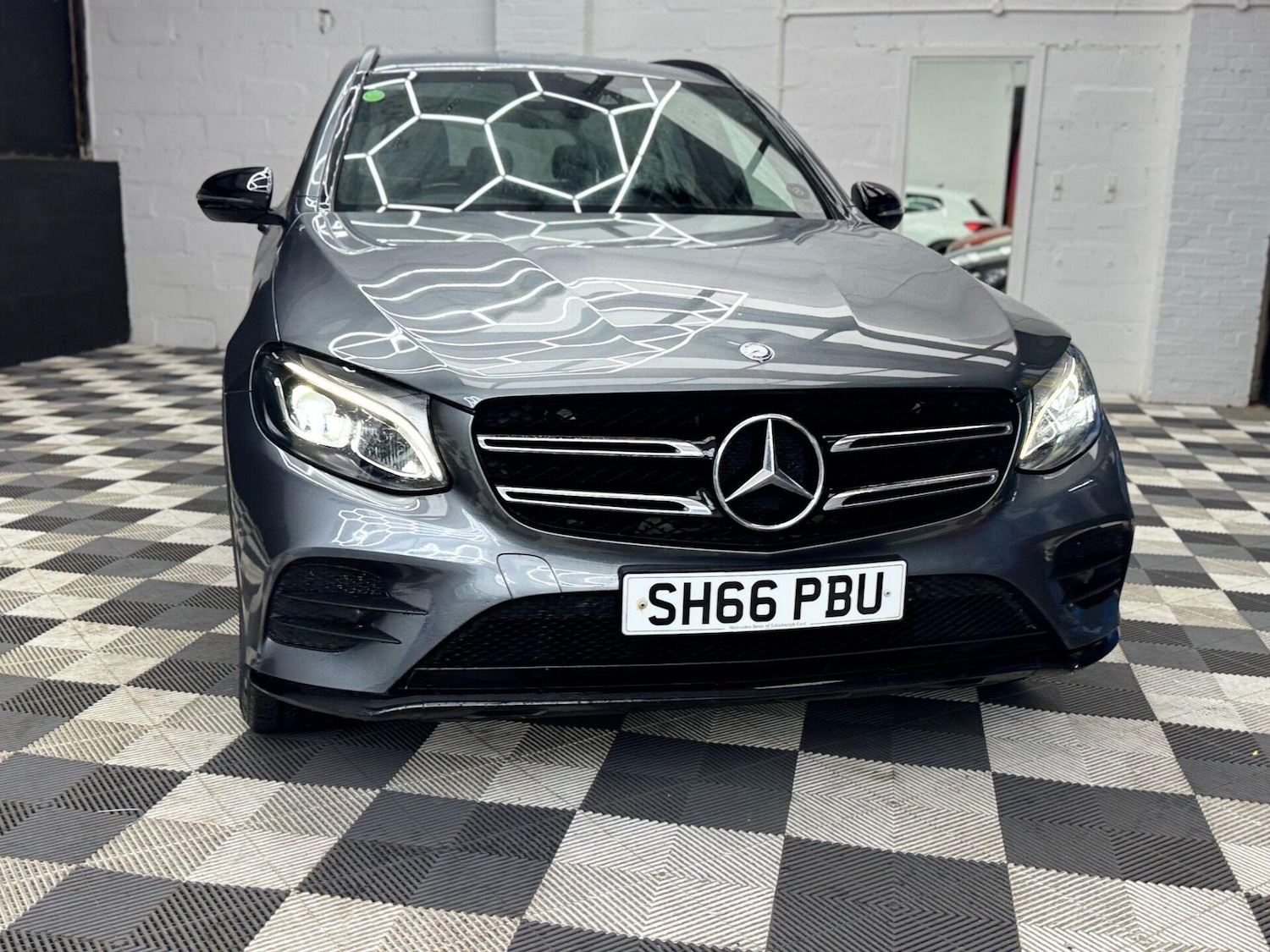 Used Mercedes-Benz GLC 2016 for sale - 76589102: Photo 8