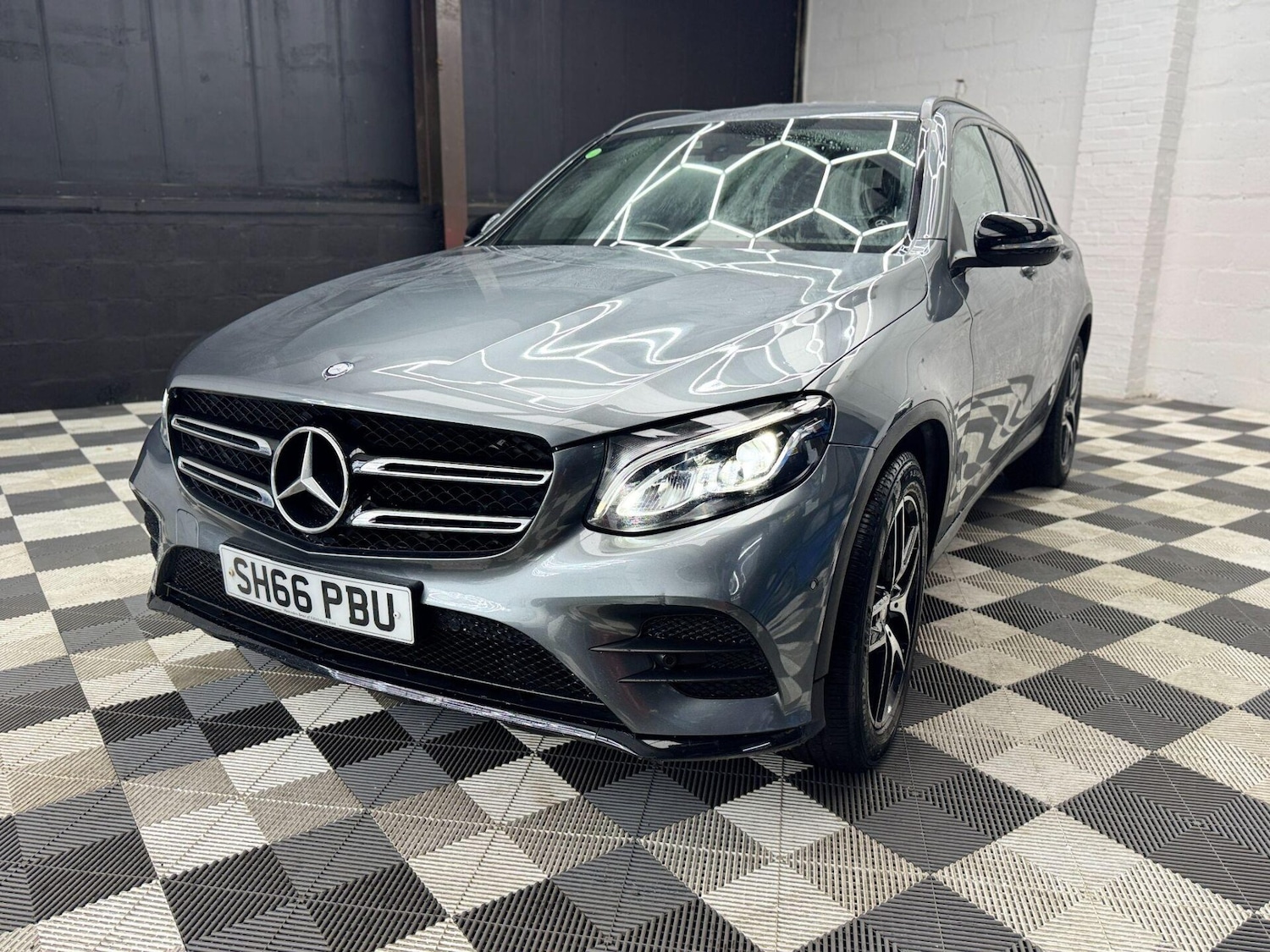Used Mercedes-Benz GLC 2016 for sale - 76589102: Photo 9