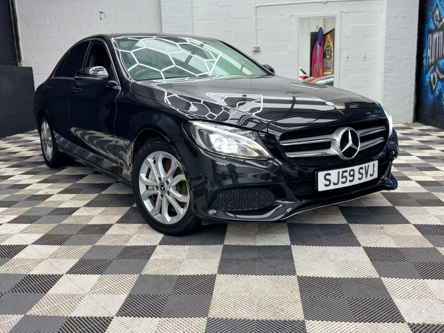 Used Mercedes-Benz C Class 2016 for sale - 76589096: Photo 4