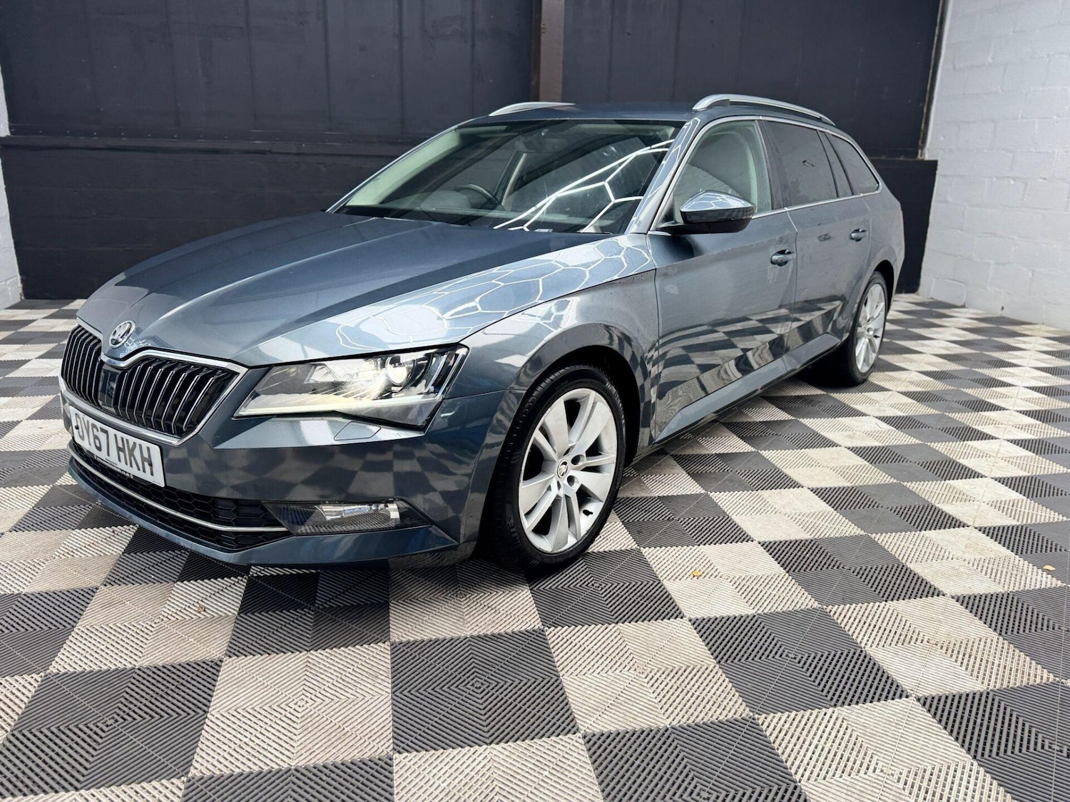 Used Skoda Superb 2017 for sale - 76616988: Photo 16