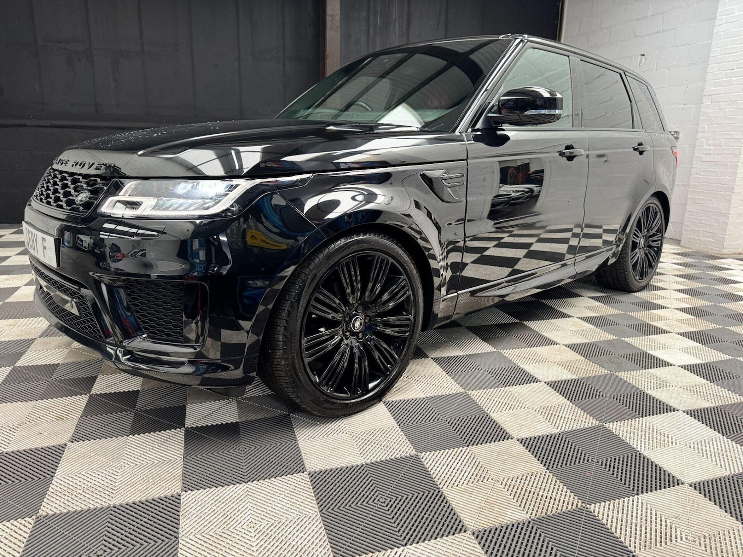 Used Land Rover Range Rover Sport 2018 for sale - 76508901: Photo 11