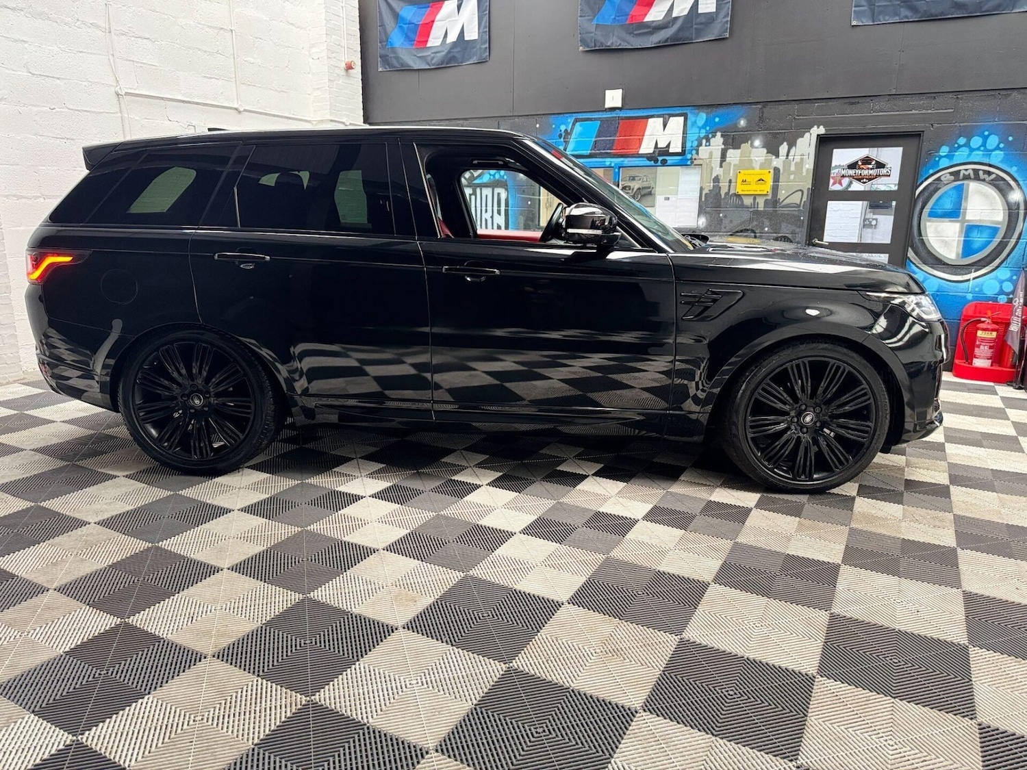 Used Land Rover Range Rover Sport 2018 for sale - 76508901: Photo 16