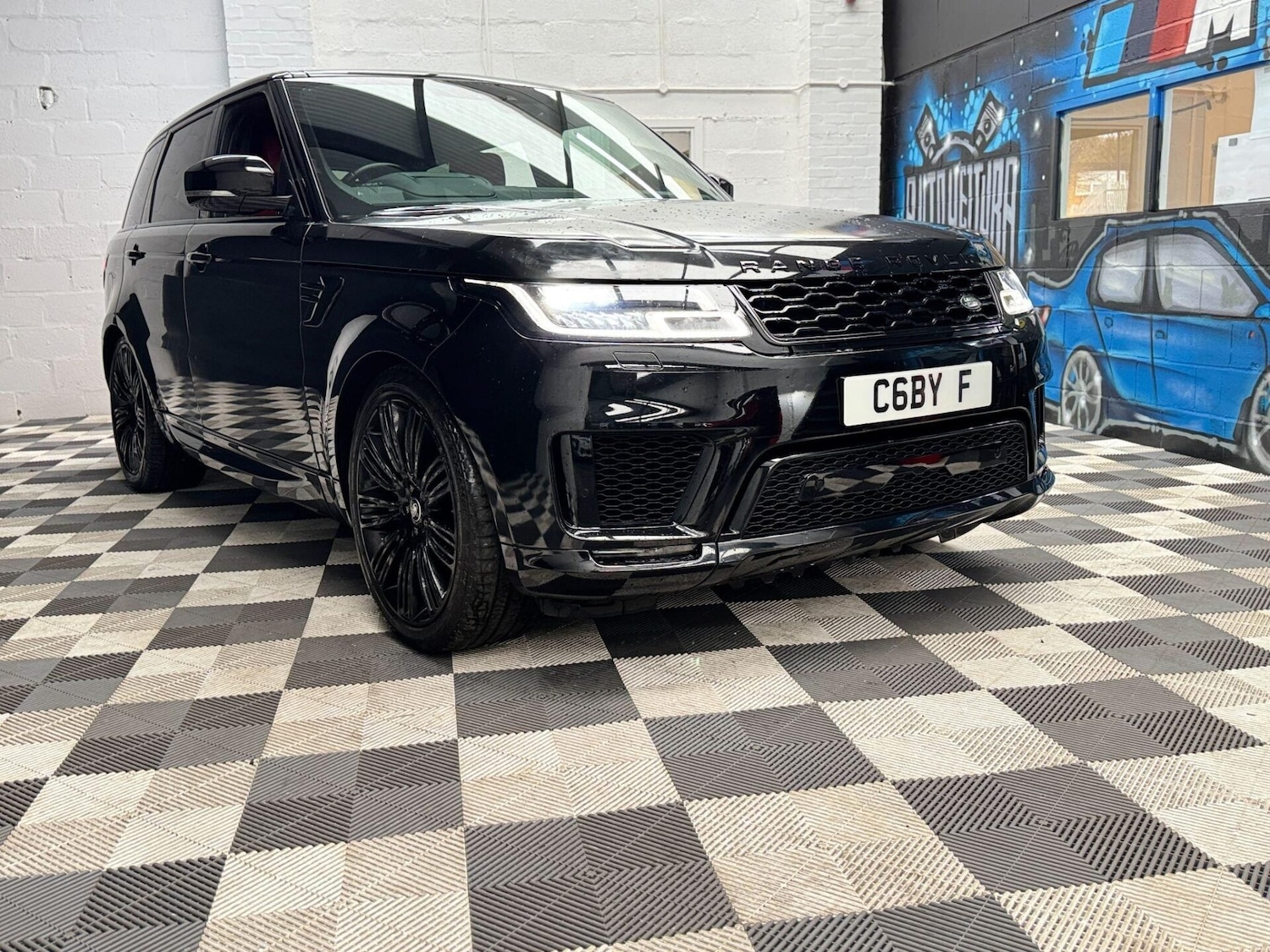 Used Land Rover Range Rover Sport 2018 for sale - 76508901: Photo 2