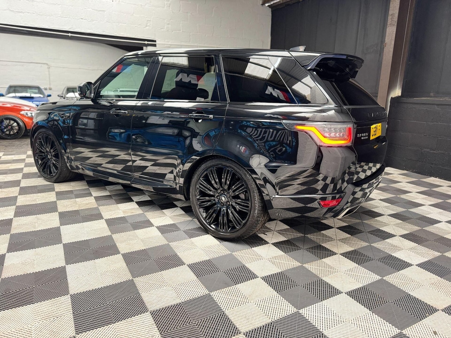 Used Land Rover Range Rover Sport 2018 for sale - 76508901: Photo 4