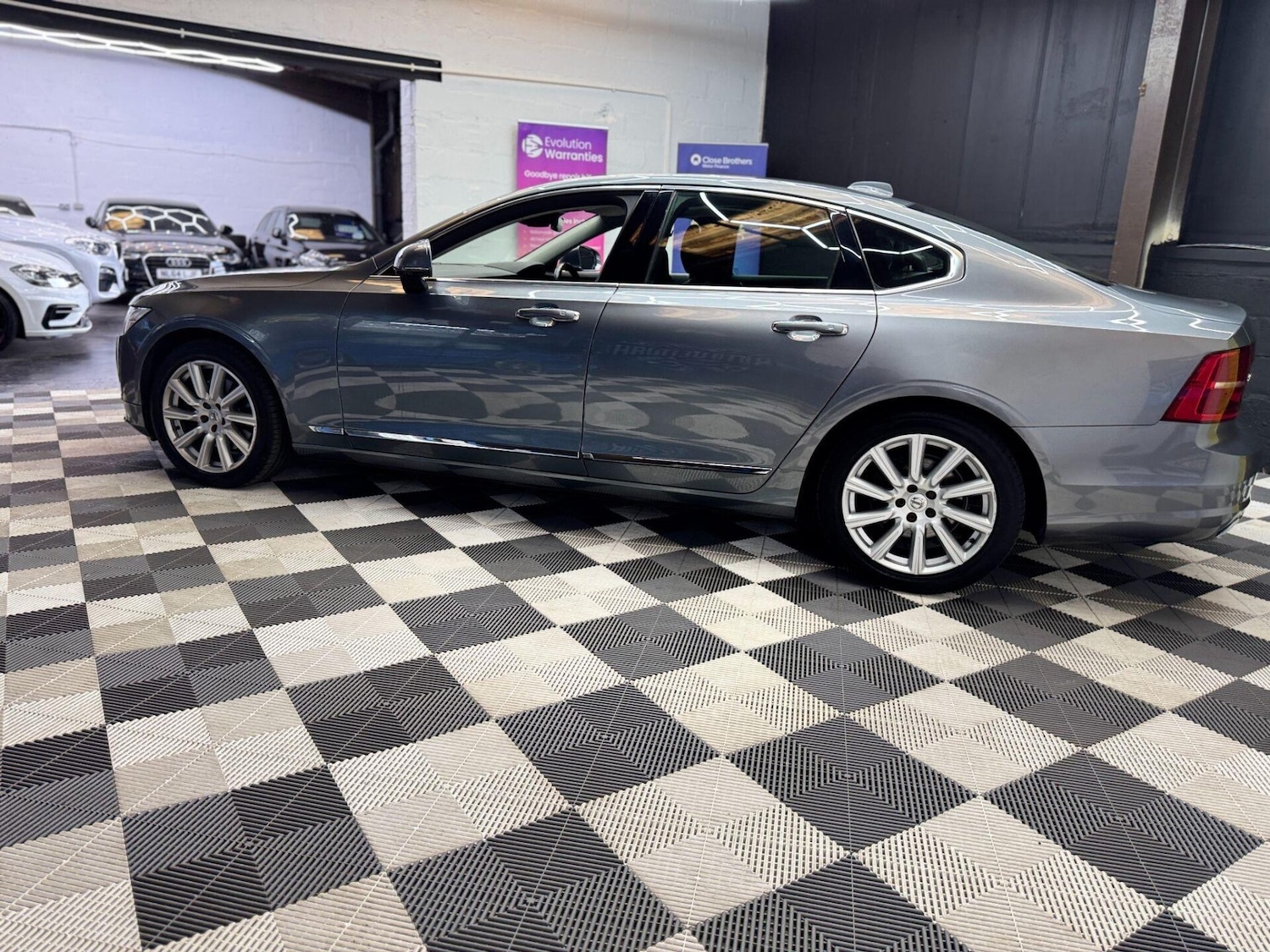Used Volvo S90 2017 for sale - 76287059: Photo 17