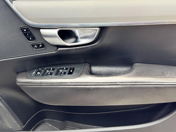 Used Volvo S90 2017 for sale - 76287059: Photo 29