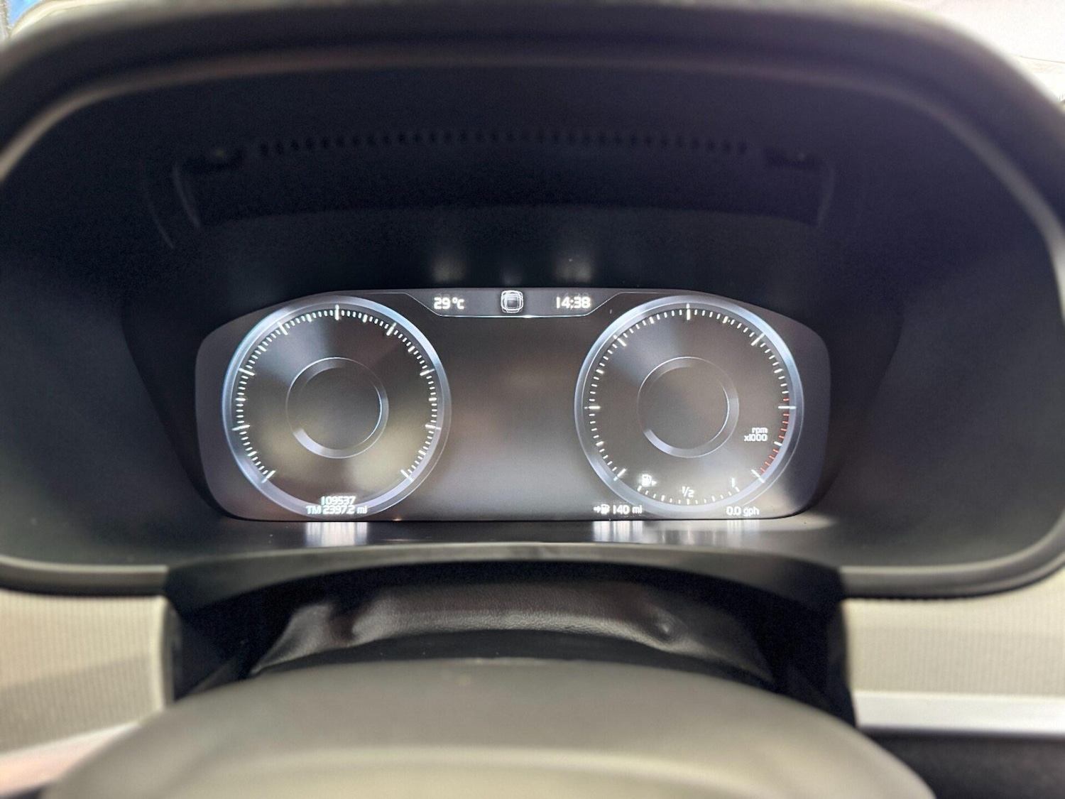 Used Volvo S90 2017 for sale - 76287059: Photo 35