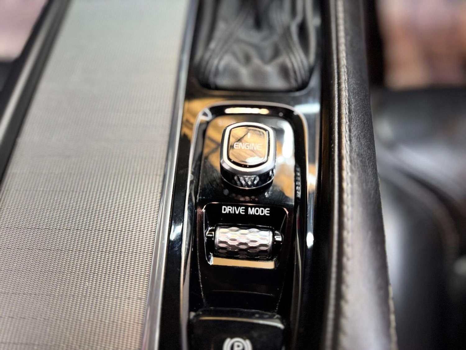 Used Volvo S90 2017 for sale - 76287059: Photo 38