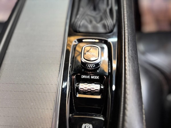 Used Volvo S90 2017 for sale - 76287059: Photo 38