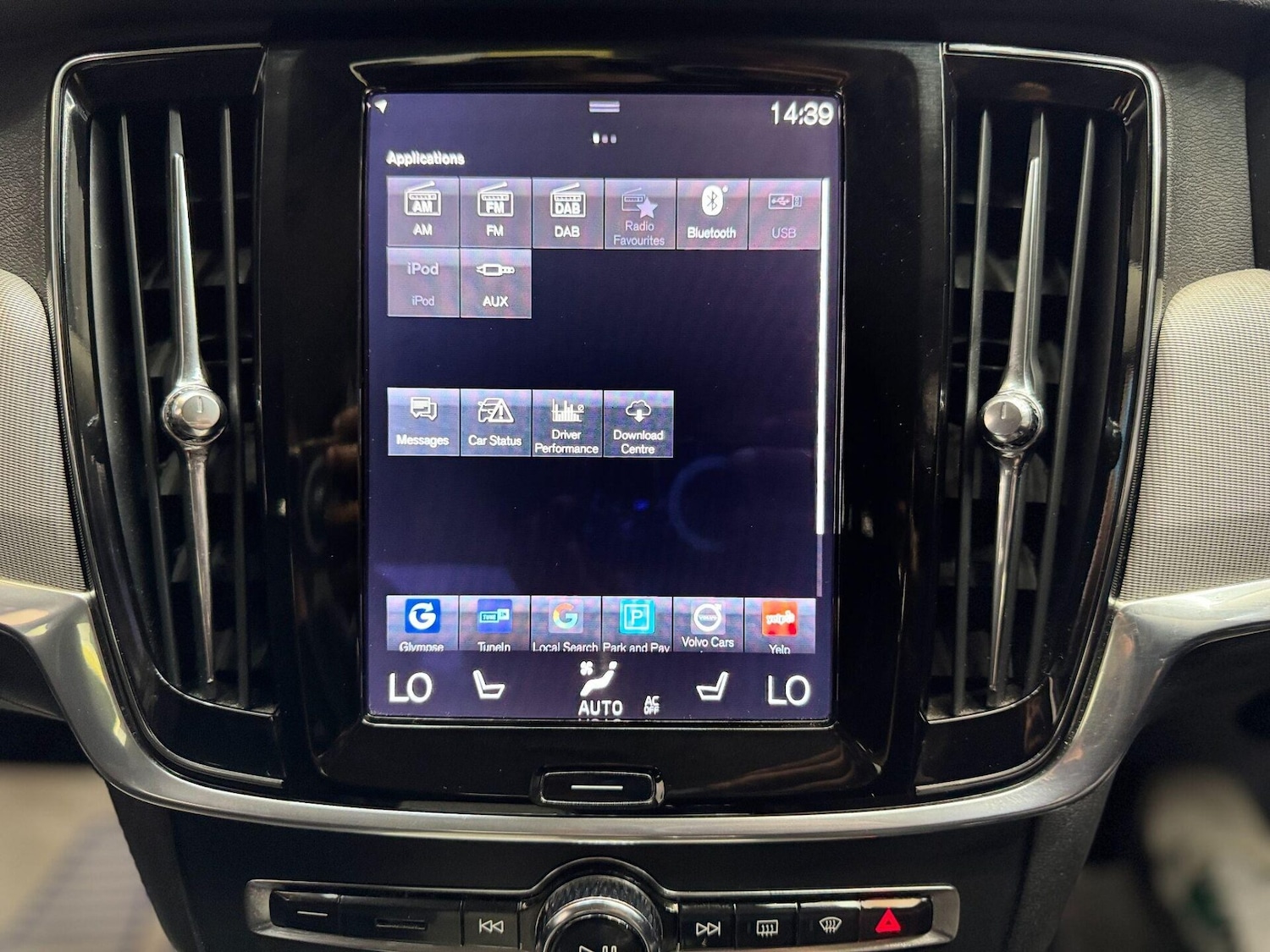 Used Volvo S90 2017 for sale - 76287059: Photo 41