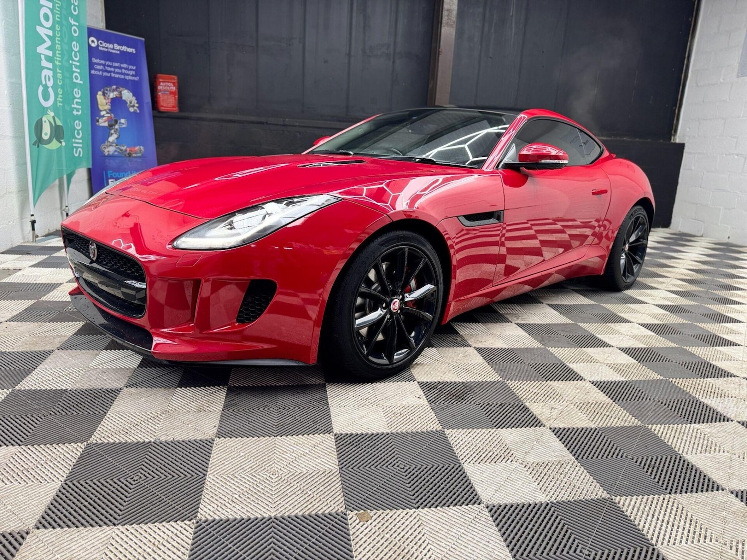Used Jaguar F-Type 2014 for sale - 77351291: Photo 4