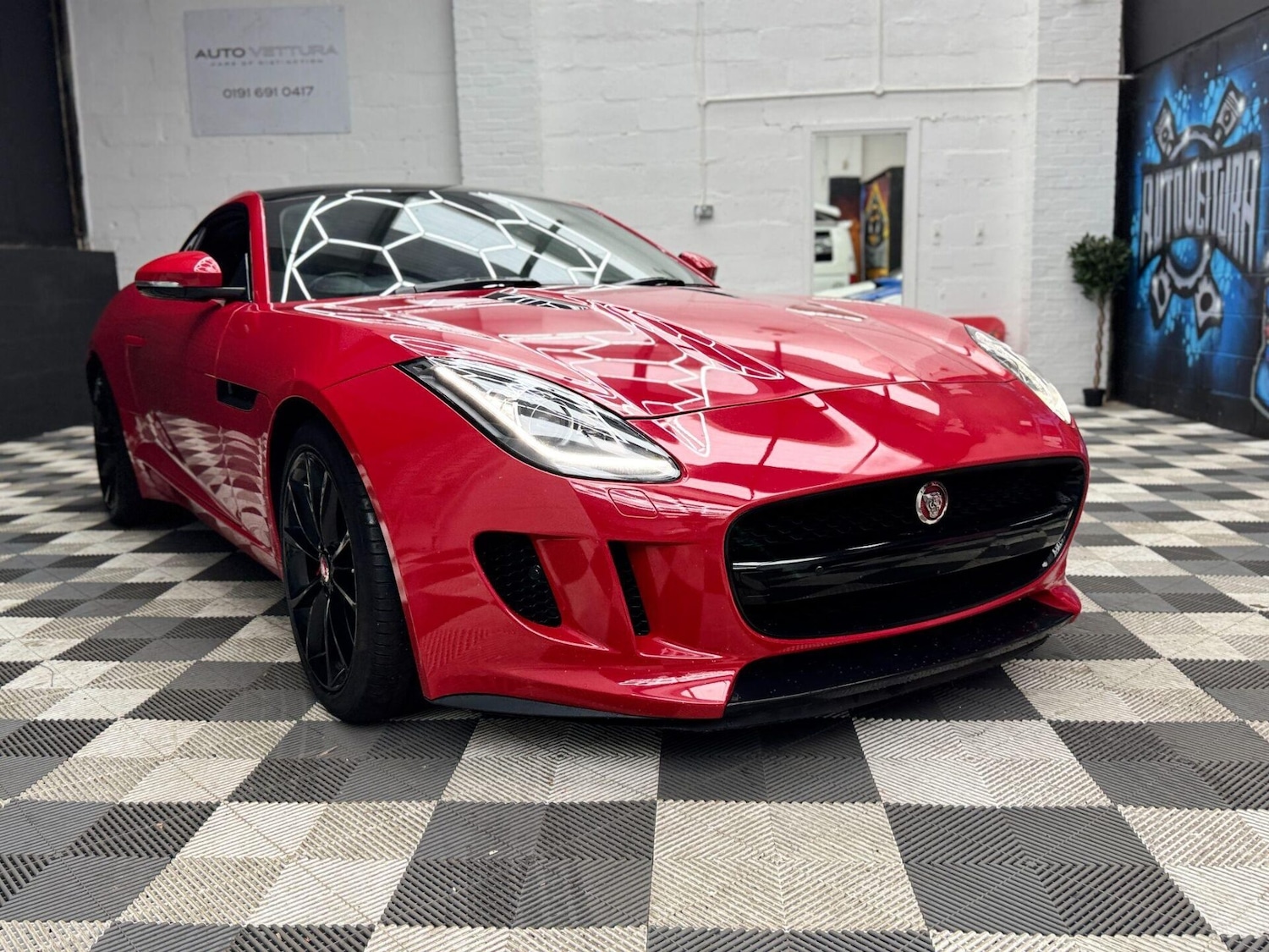 Used Jaguar F-Type 2014 for sale - 77351291: Photo 8