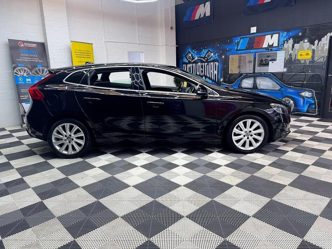 Used Volvo V40 2015 for sale - 76115674: Photo 15