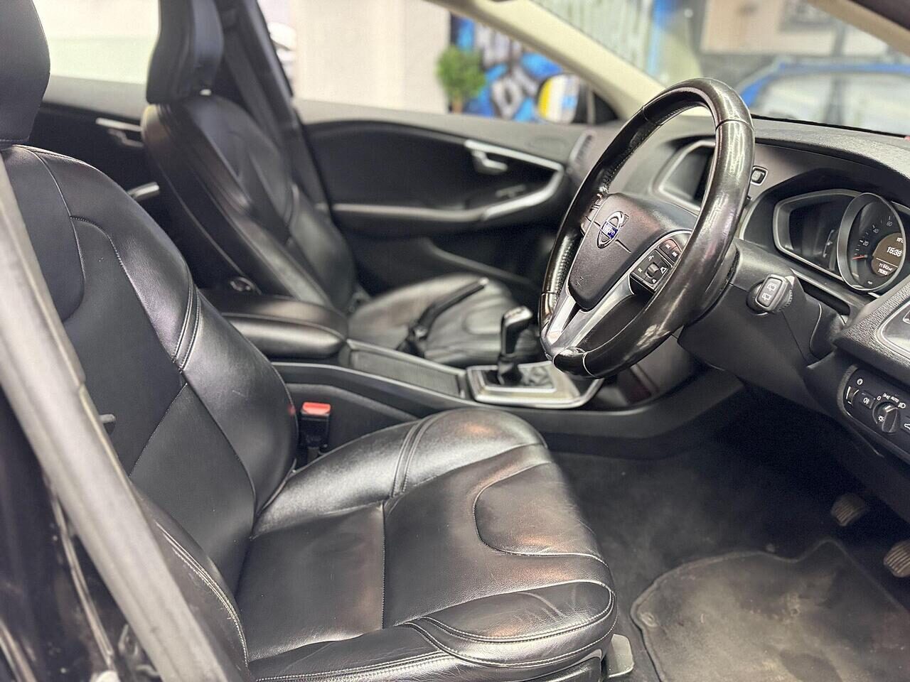 Used Volvo V40 2015 for sale - 76115674: Photo 19
