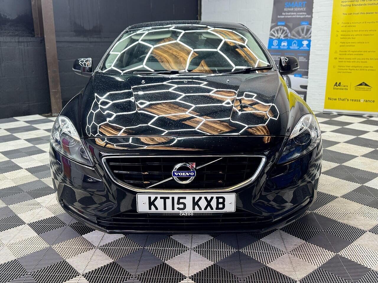 Used Volvo V40 2015 for sale - 76115674: Photo 2