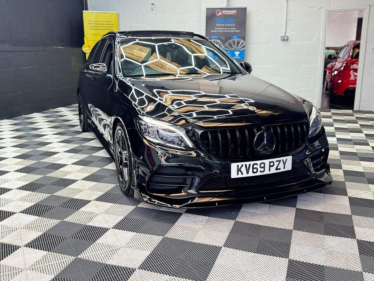 Used Mercedes-Benz C Class 2019 for sale - 76555299: Photo 8