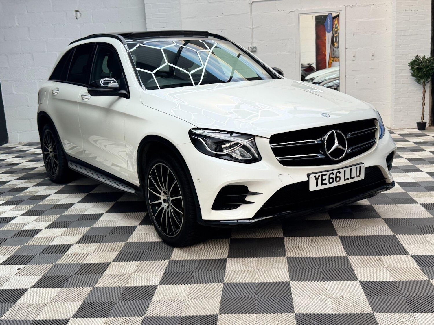 Used Mercedes-Benz GLC 2017 for sale - 77095865: Photo 6