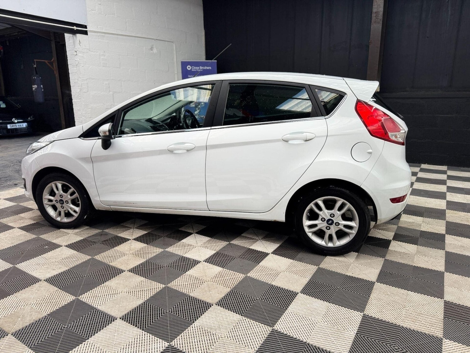 Used Ford Fiesta 2015 for sale - 77103431: Photo 22