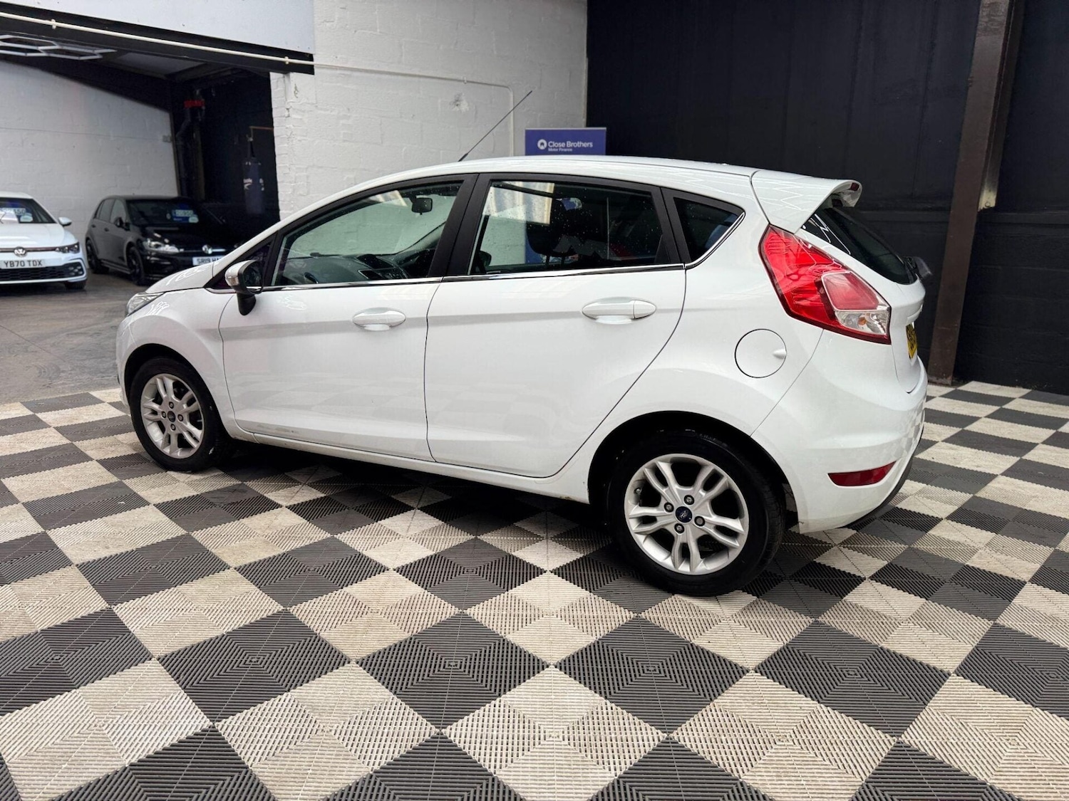 Used Ford Fiesta 2015 for sale - 77103431: Photo 24