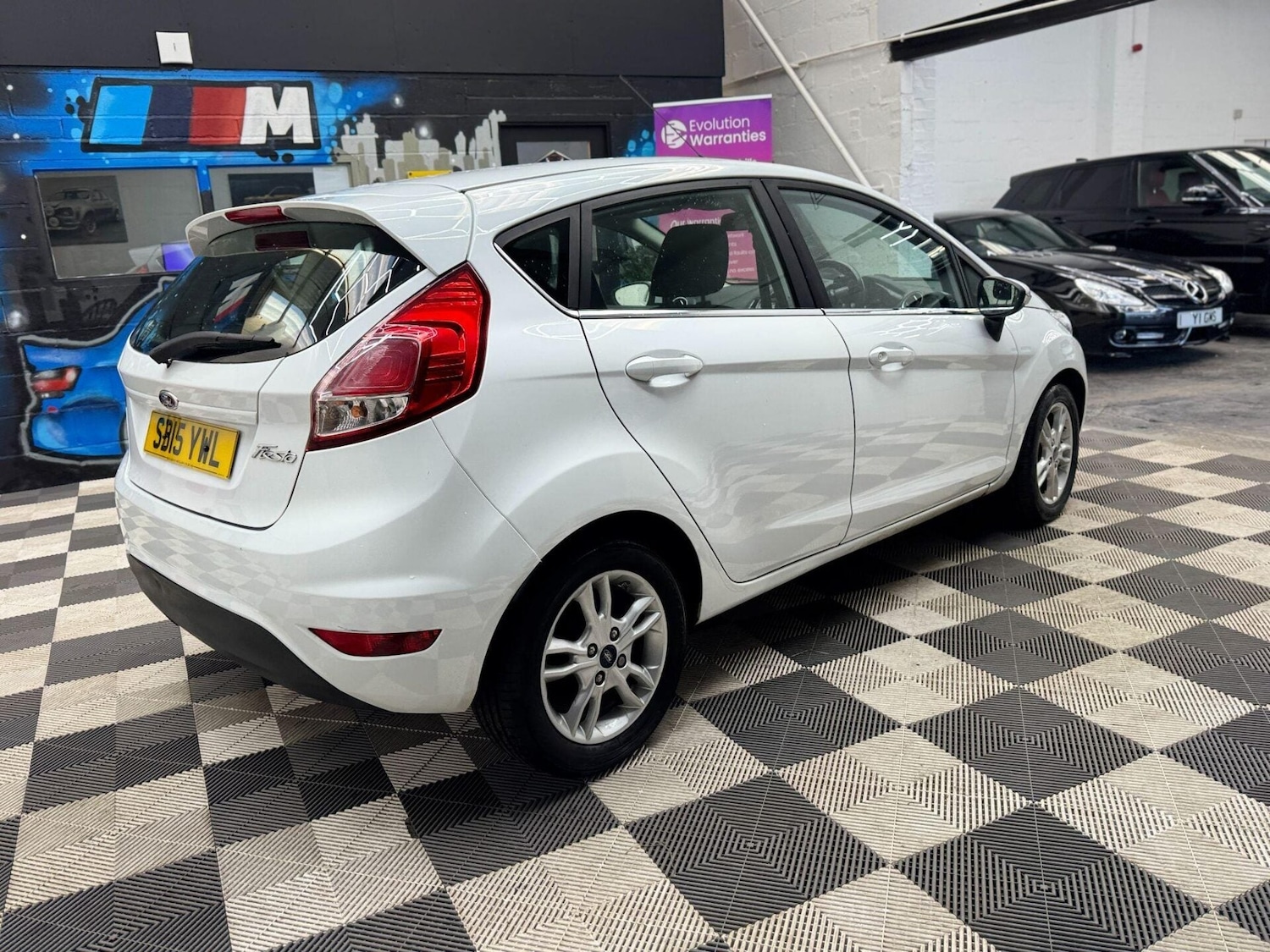 Used Ford Fiesta 2015 for sale - 77103431: Photo 32