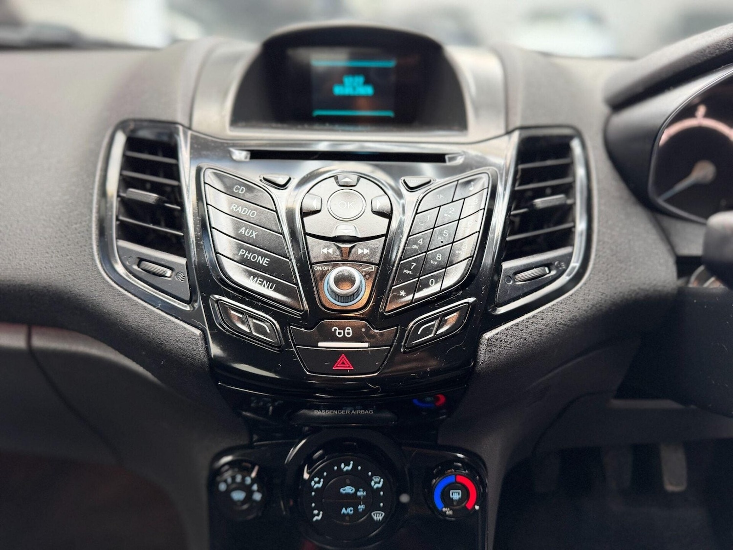 Used Ford Fiesta 2015 for sale - 77103431: Photo 43