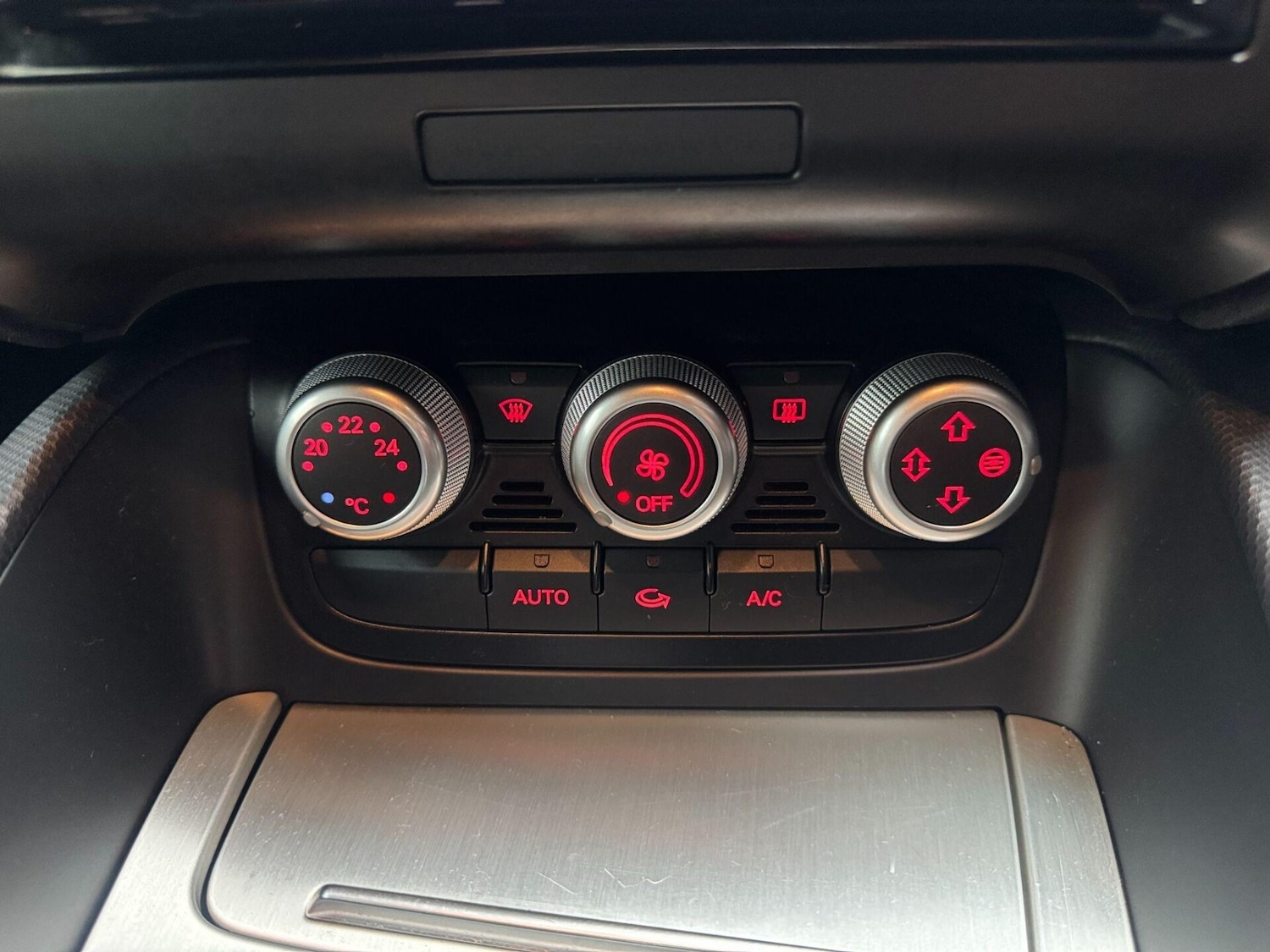 Used Audi TT 2014 for sale - 76518551: Photo 21