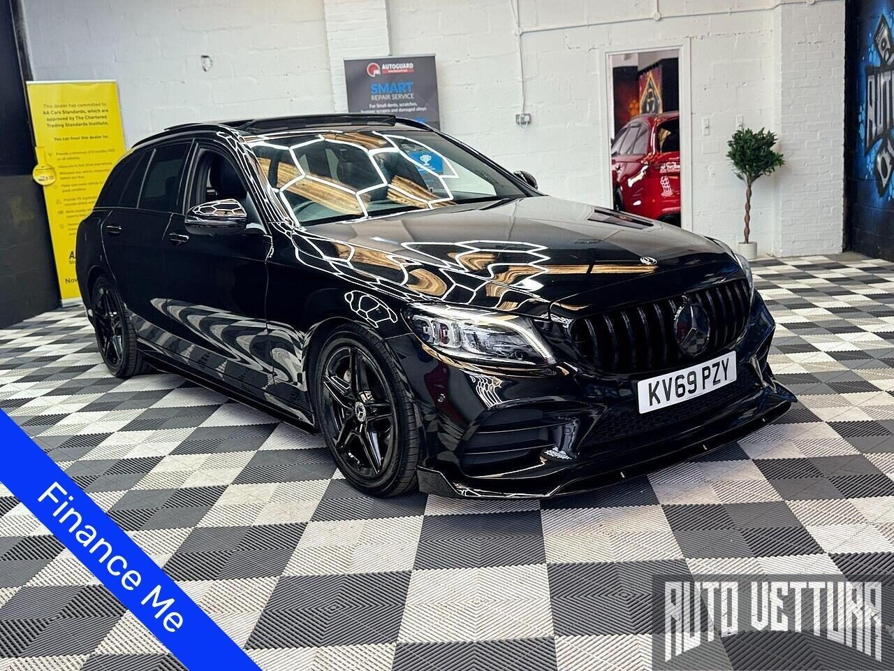 Used Mercedes-Benz C Class 2019 for sale - 76555312: Photo 1