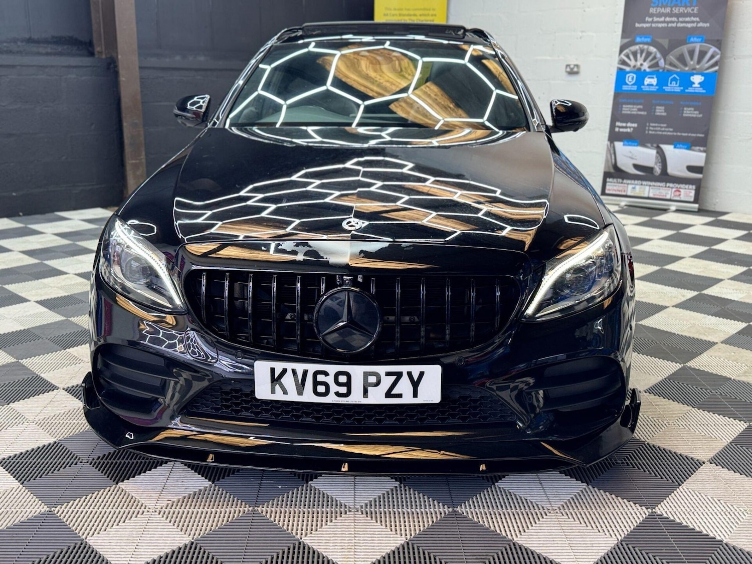 Used Mercedes-Benz C Class 2019 for sale - 76555312: Photo 11