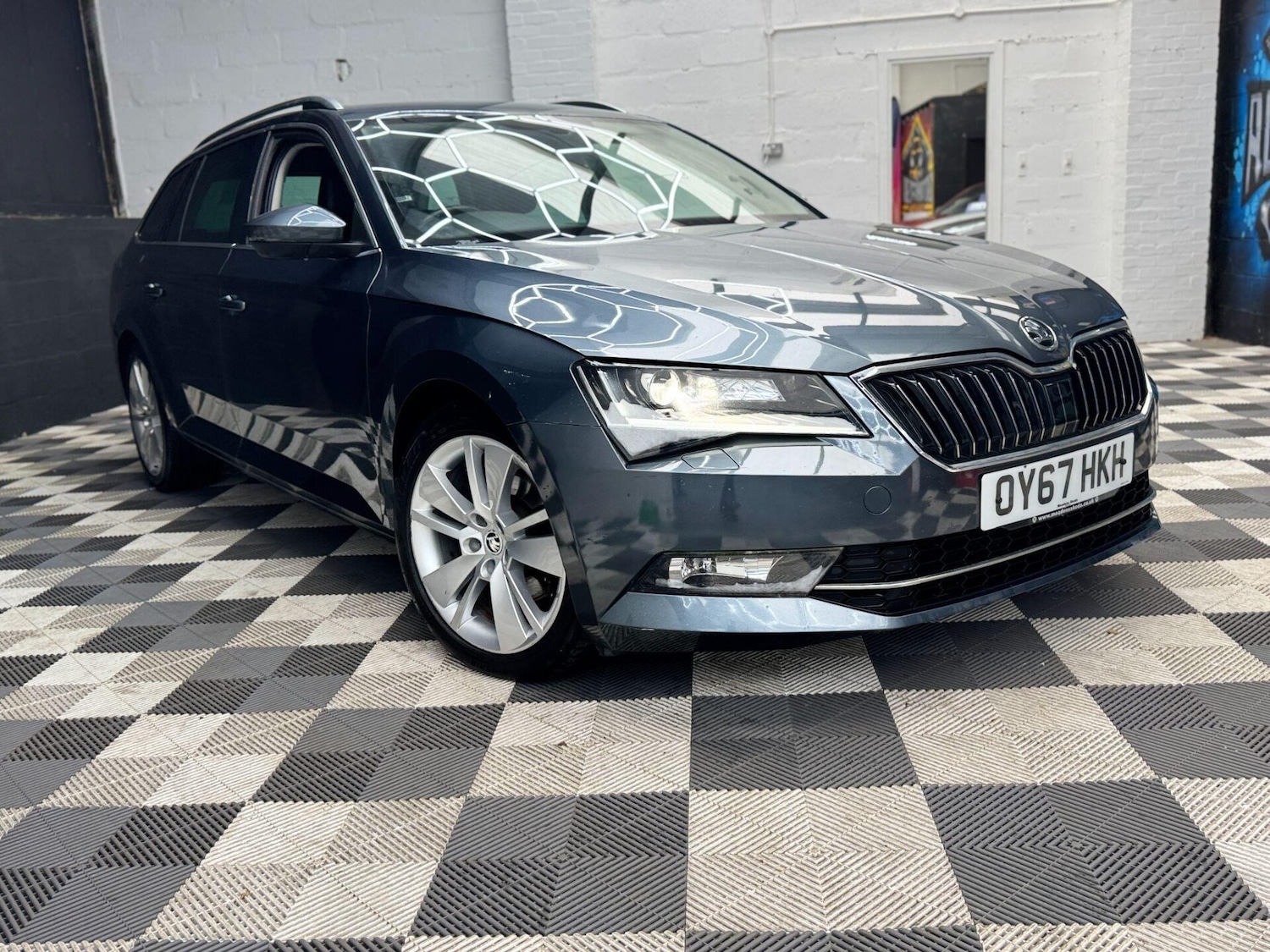 Used Skoda Superb 2017 for sale - 76819814: Photo 1