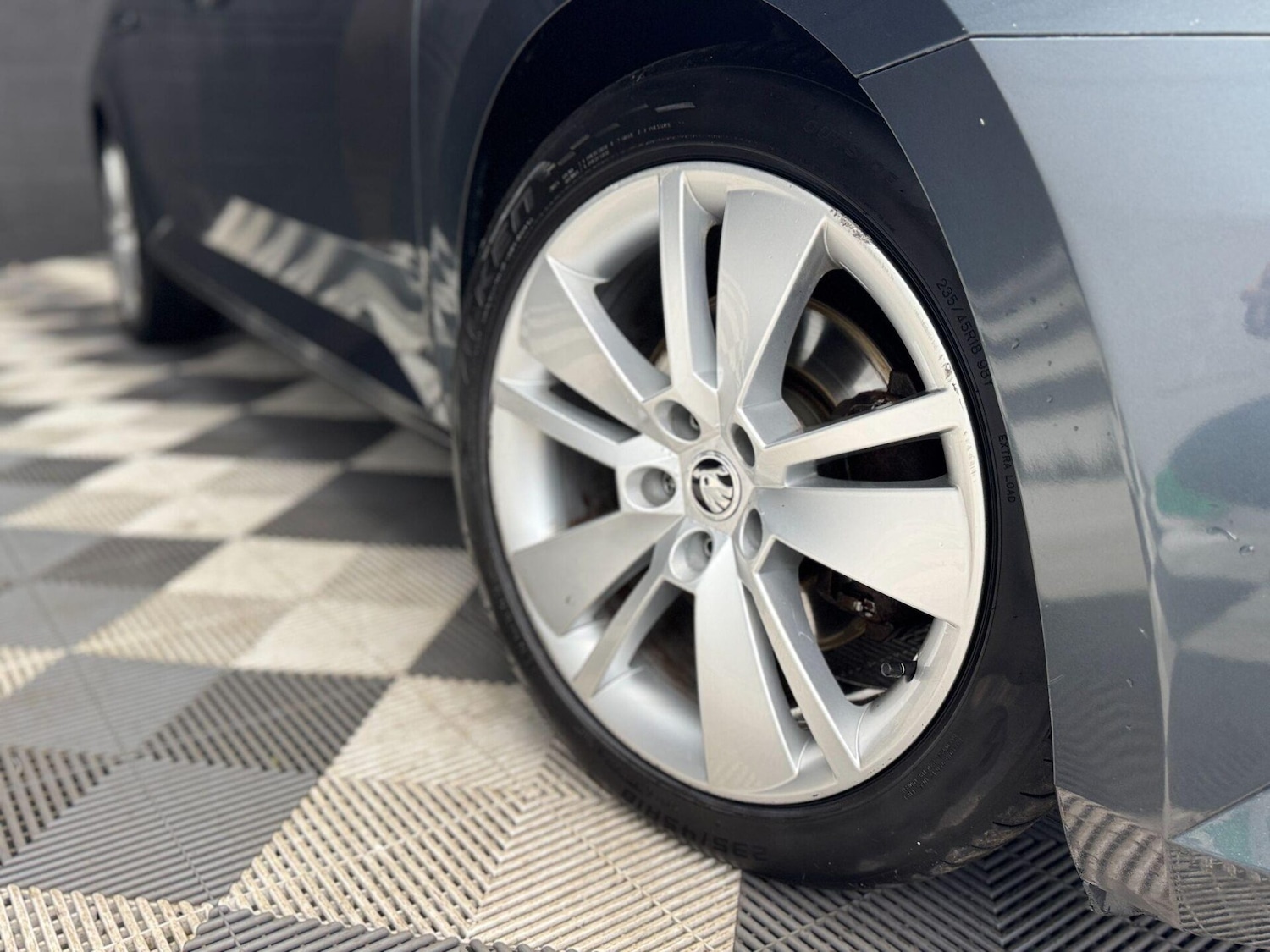 Used Skoda Superb 2017 for sale - 76819814: Photo 31