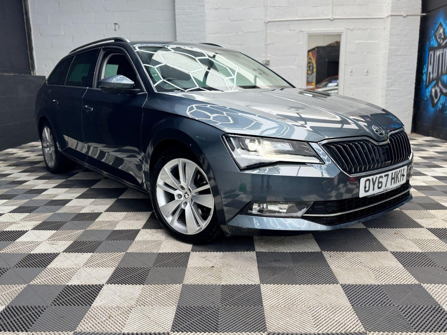 Used Skoda Superb 2017 for sale - 76819814: Photo 8