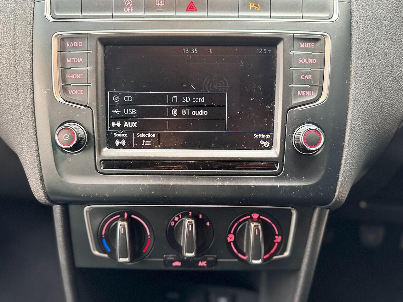 Used Volkswagen Polo 2017 for sale - 76565011: Photo 38