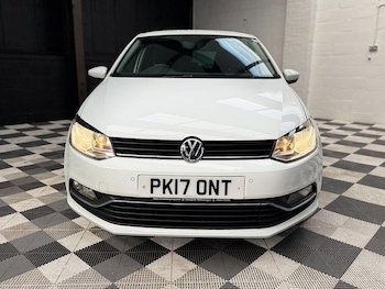 Used Volkswagen Polo 2017 for sale - 76565011: Photo