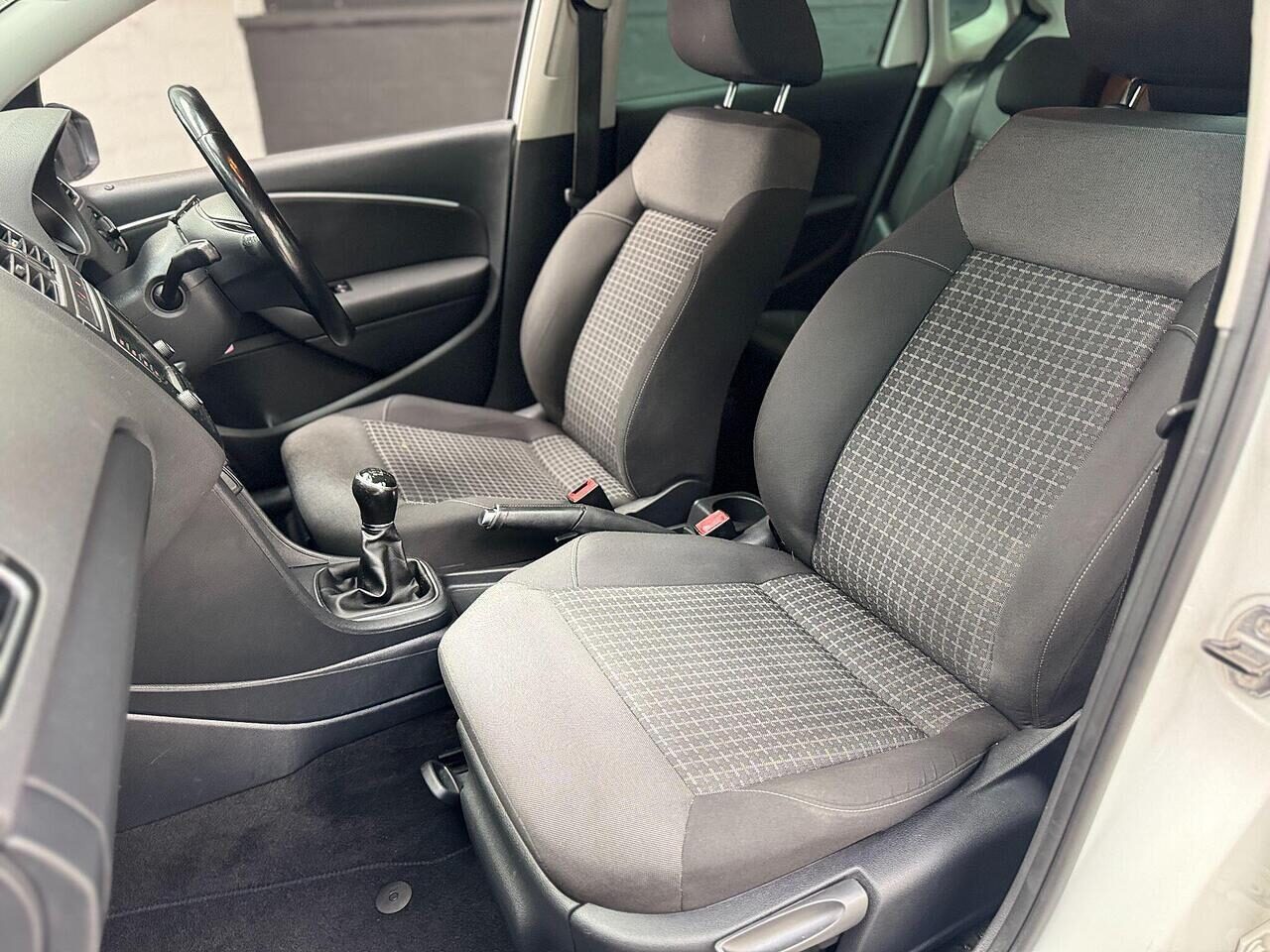 Used Volkswagen Polo 2017 for sale - 76565011: Photo 48