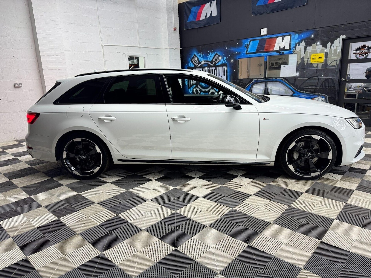 Used Audi A4 2018 for sale - 76211440: Photo 20