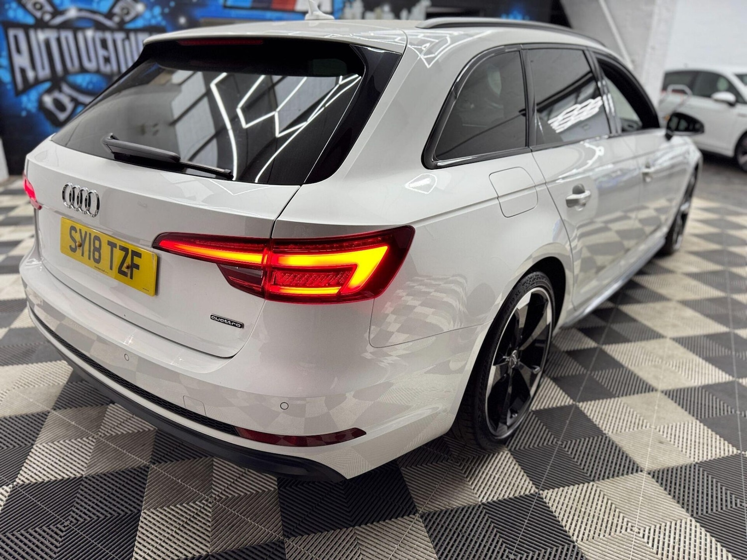 Used Audi A4 2018 for sale - 76211440: Photo 21