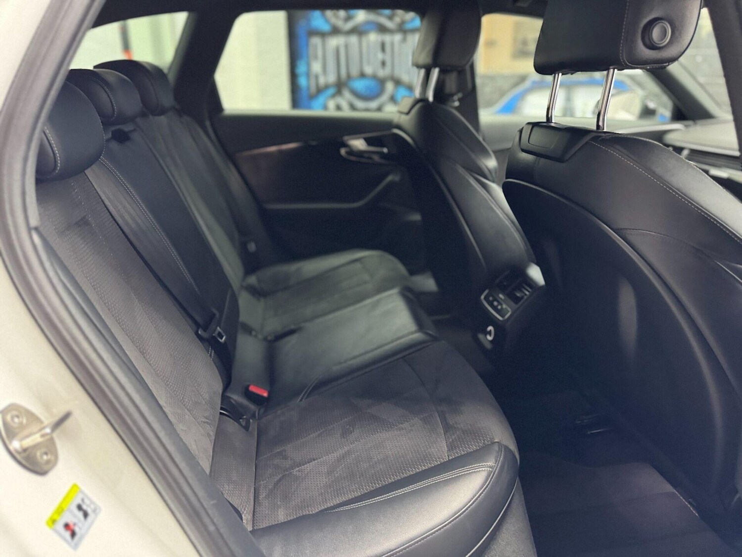 Used Audi A4 2018 for sale - 76211440: Photo 29