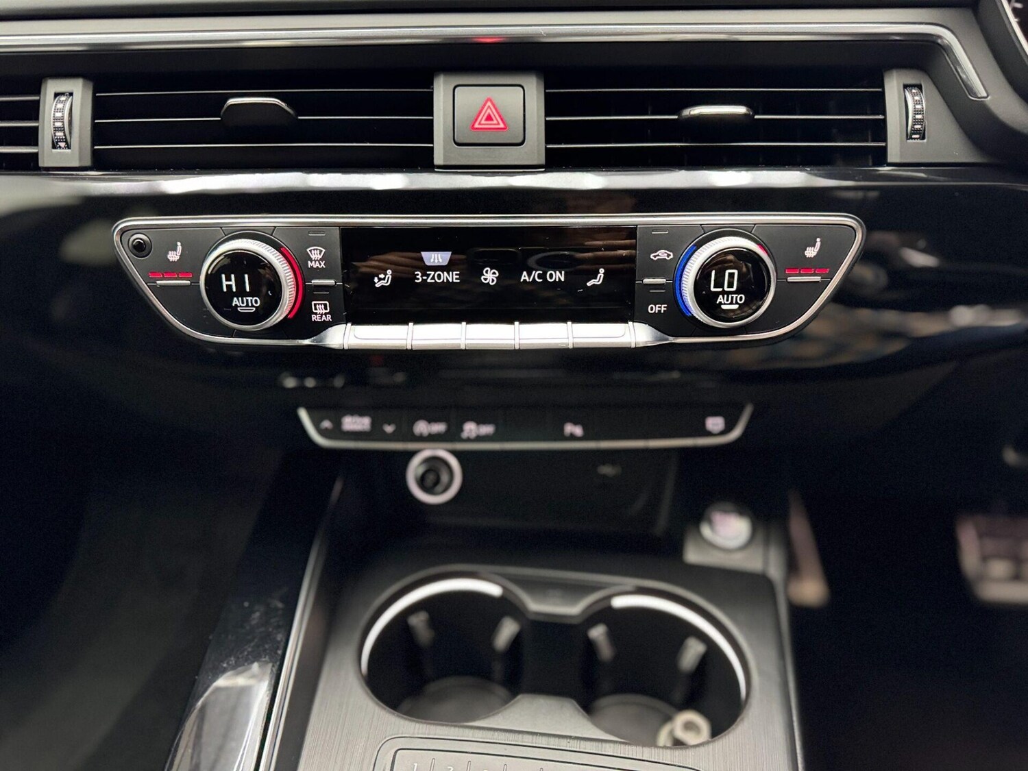 Used Audi A4 2018 for sale - 76211440: Photo 33