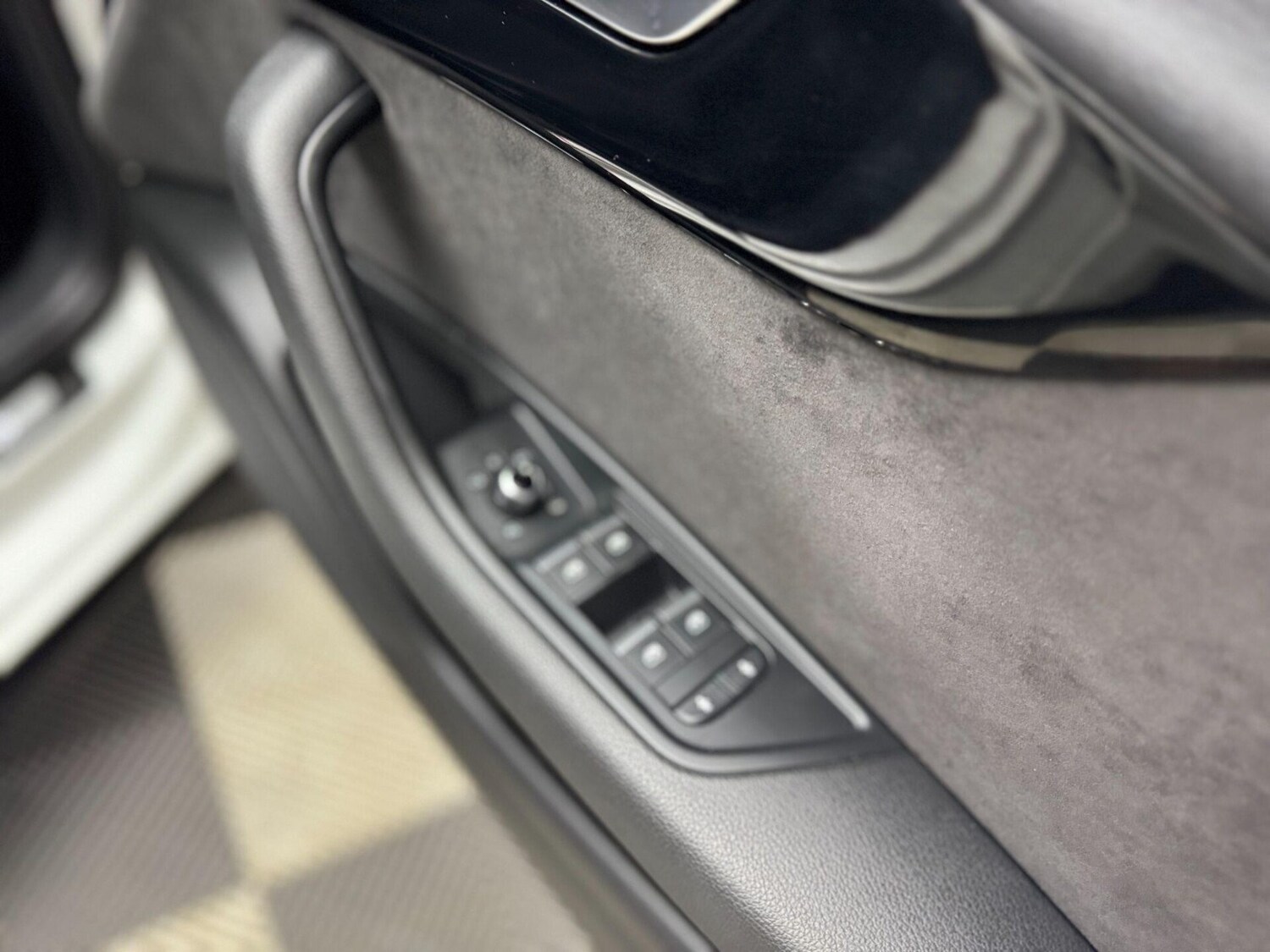 Used Audi A4 2018 for sale - 76211440: Photo 38