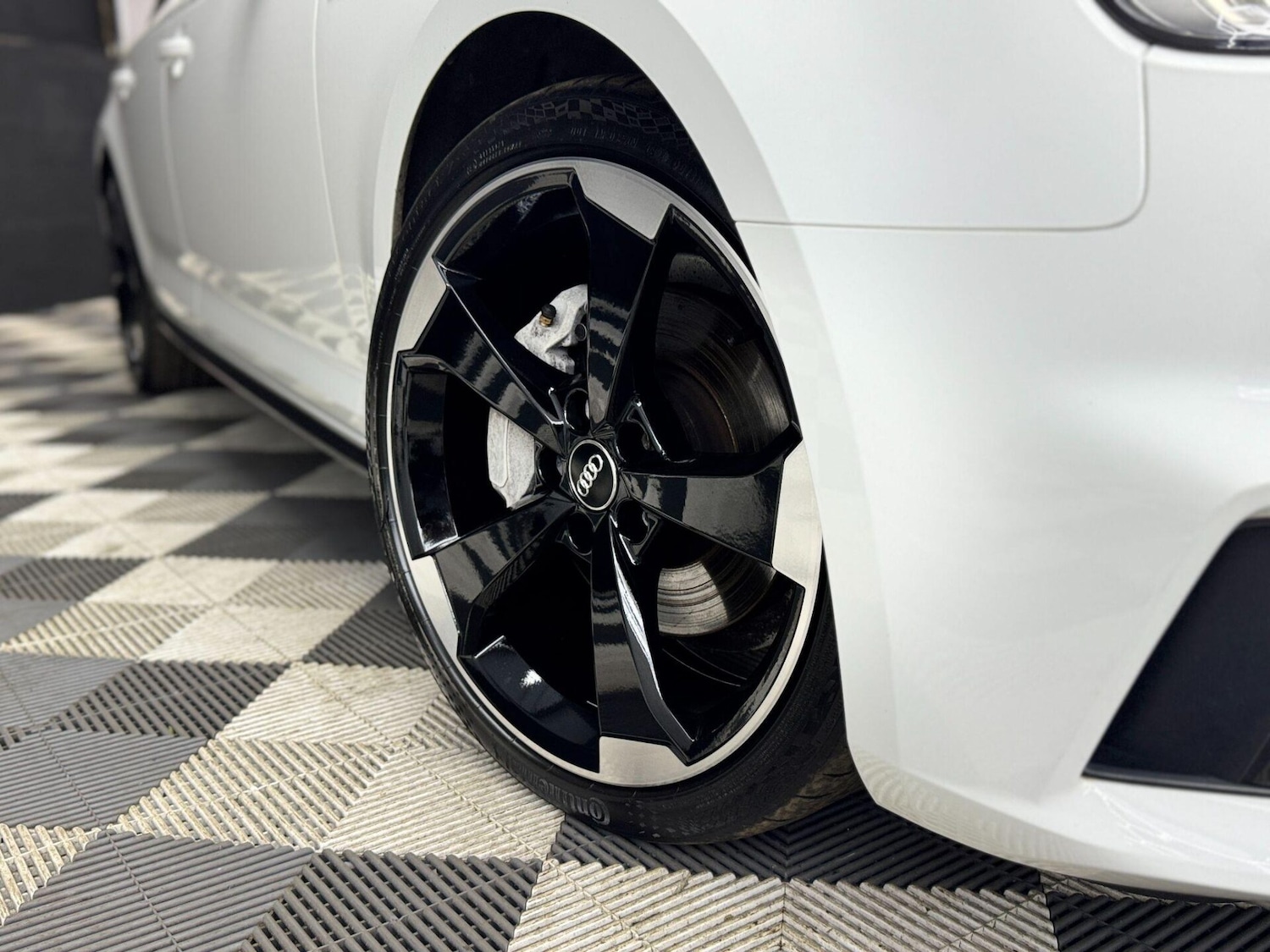 Used Audi A4 2018 for sale - 76211440: Photo 39