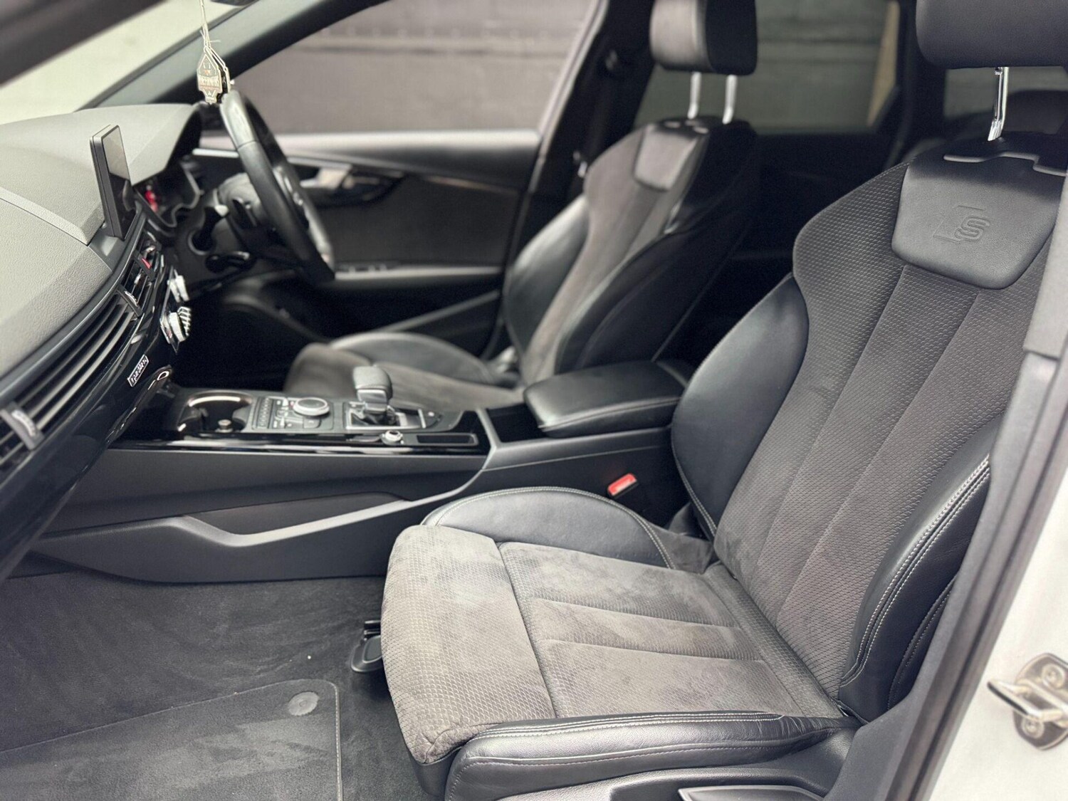 Used Audi A4 2018 for sale - 76211440: Photo 57