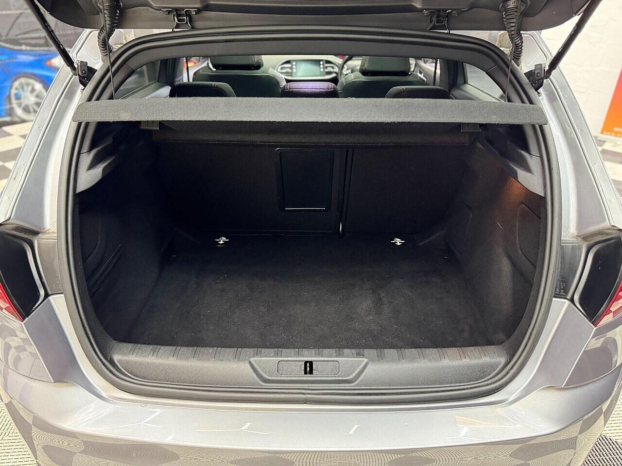 Used Peugeot 308 2020 for sale - 76641709: Photo 32