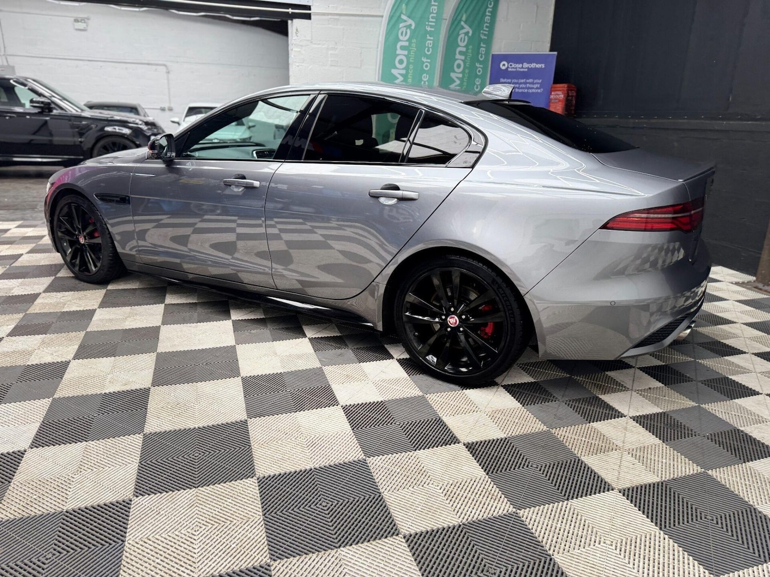 Used Jaguar XE 2021 for sale - 77355135: Photo 14