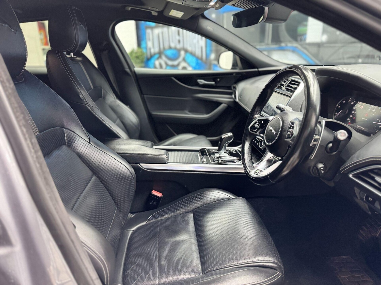 Used Jaguar XE 2021 for sale - 77355135: Photo 32