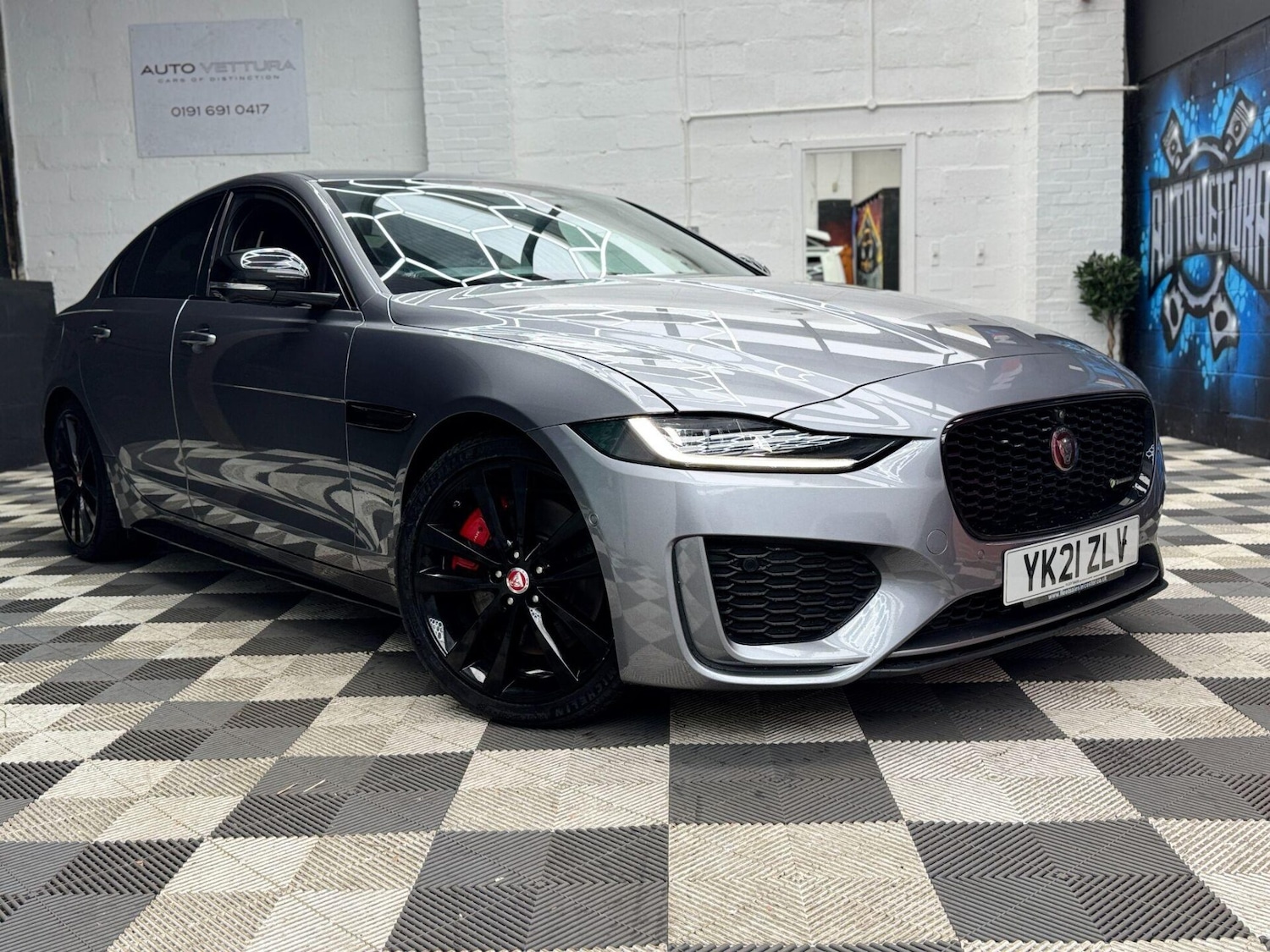 Used Jaguar XE 2021 for sale - 77355135: Photo 9