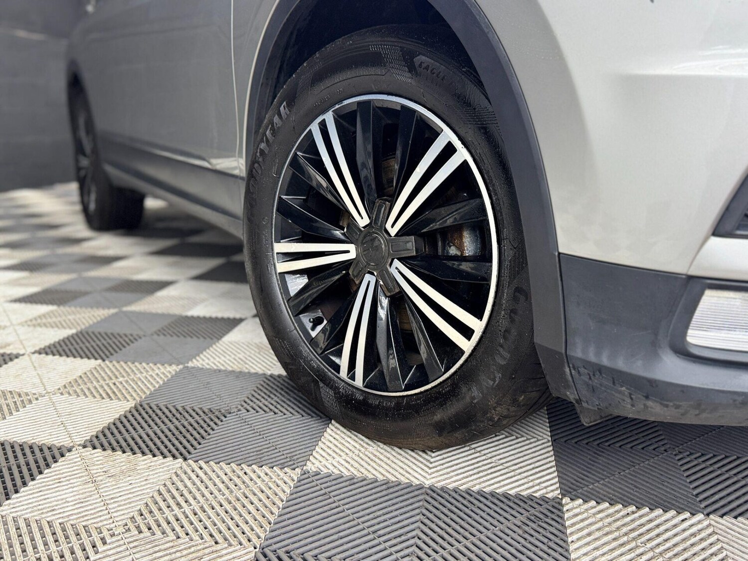 Used Volkswagen Tiguan 2016 for sale - 75987381: Photo 49