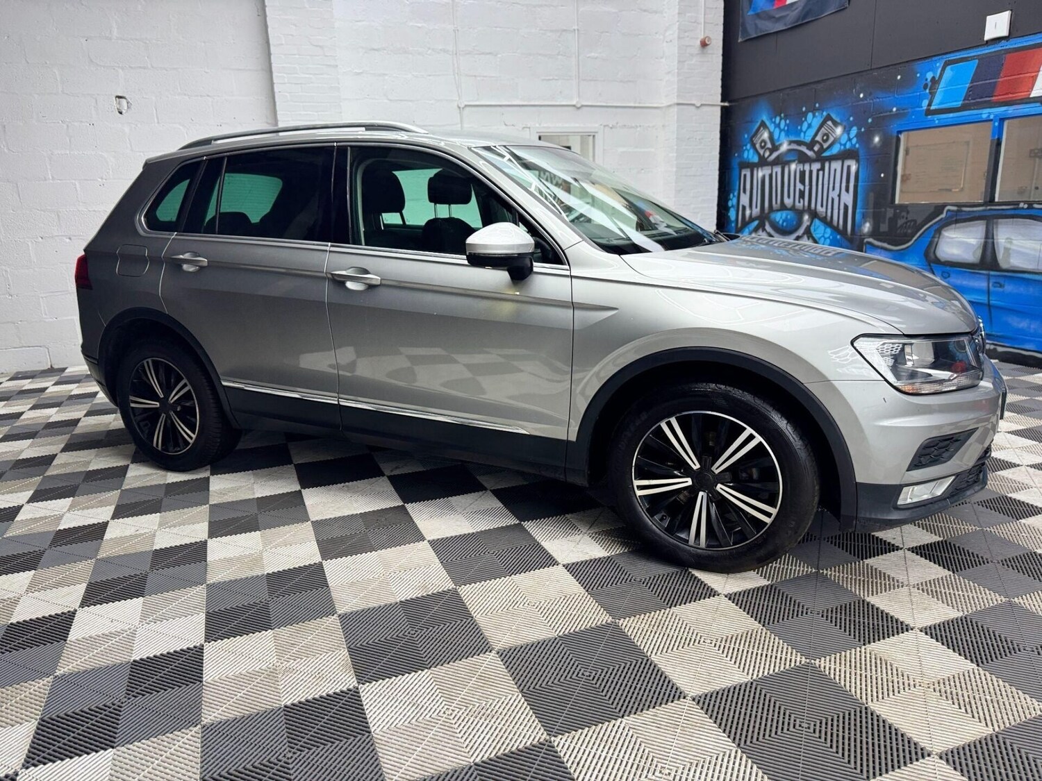 Used Volkswagen Tiguan 2016 for sale - 75987381: Photo 52