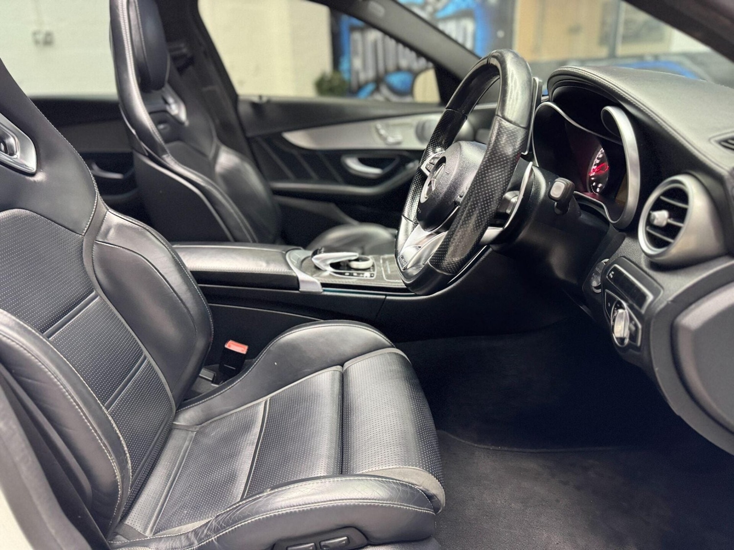 Used Mercedes-Benz C Class 2015 for sale - 77160070: Photo 17