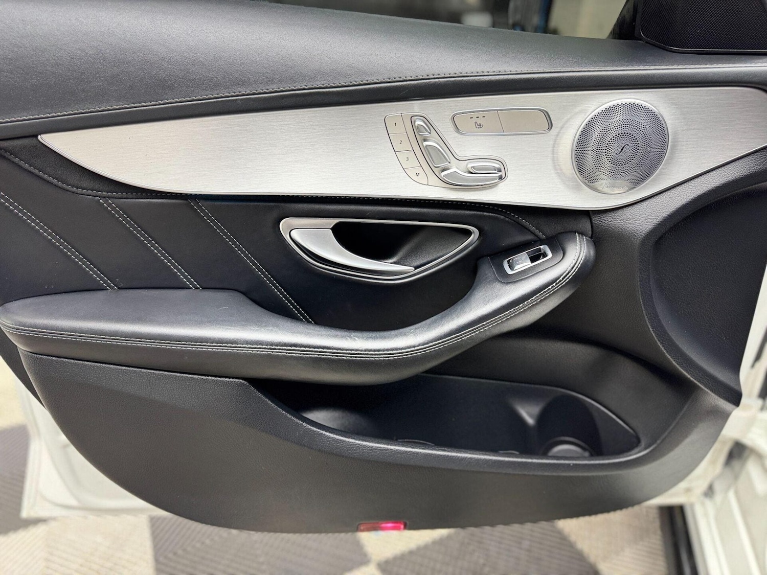 Used Mercedes-Benz C Class 2015 for sale - 77160070: Photo 23